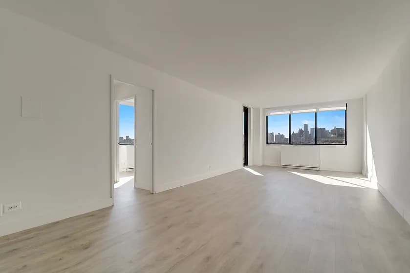 300 Mercer Street #20-N, Manhattan, NY 10003 apartment_living_room 1