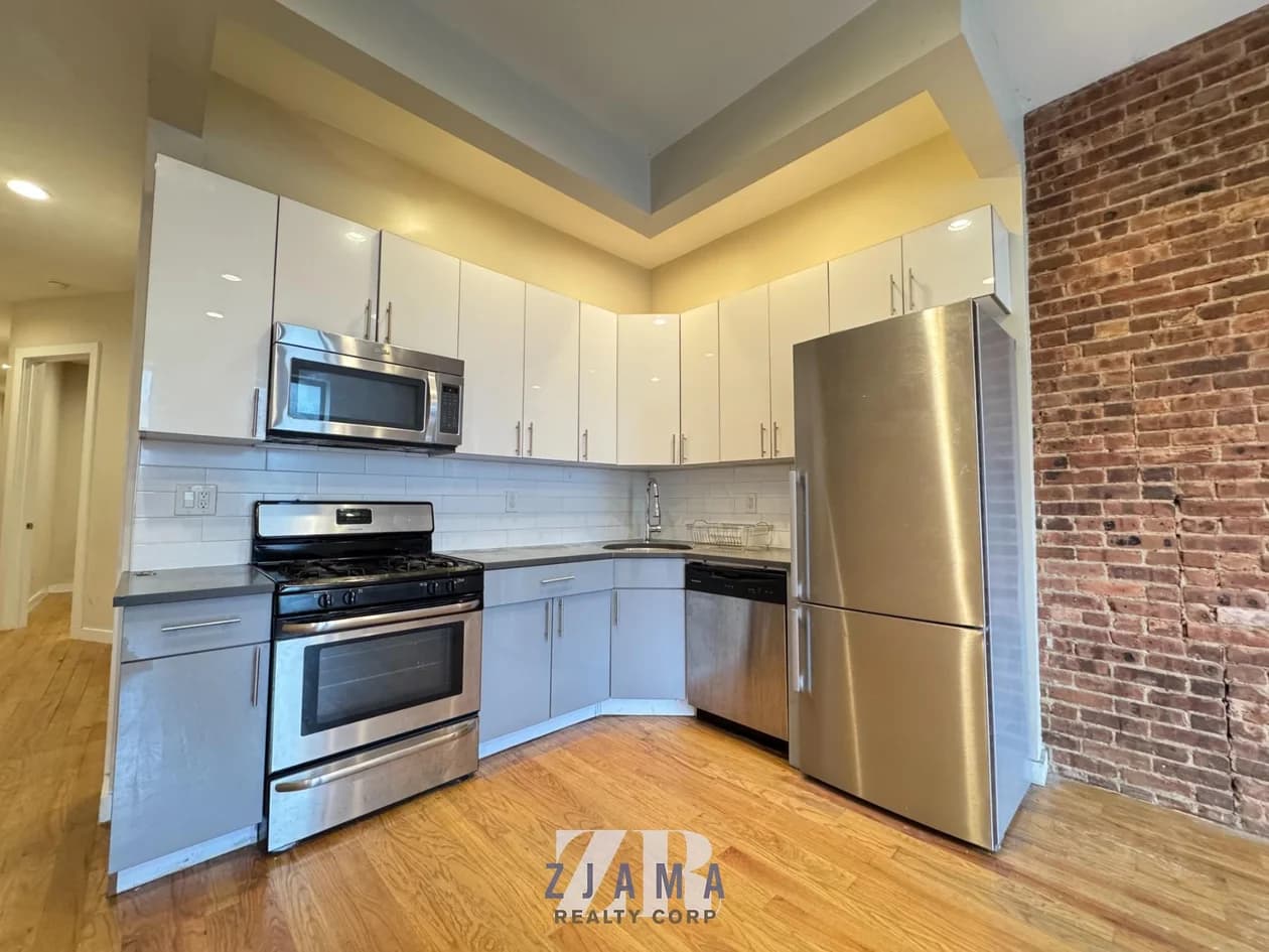 354 Myrtle Ave #1, Brooklyn, NY 11205 1