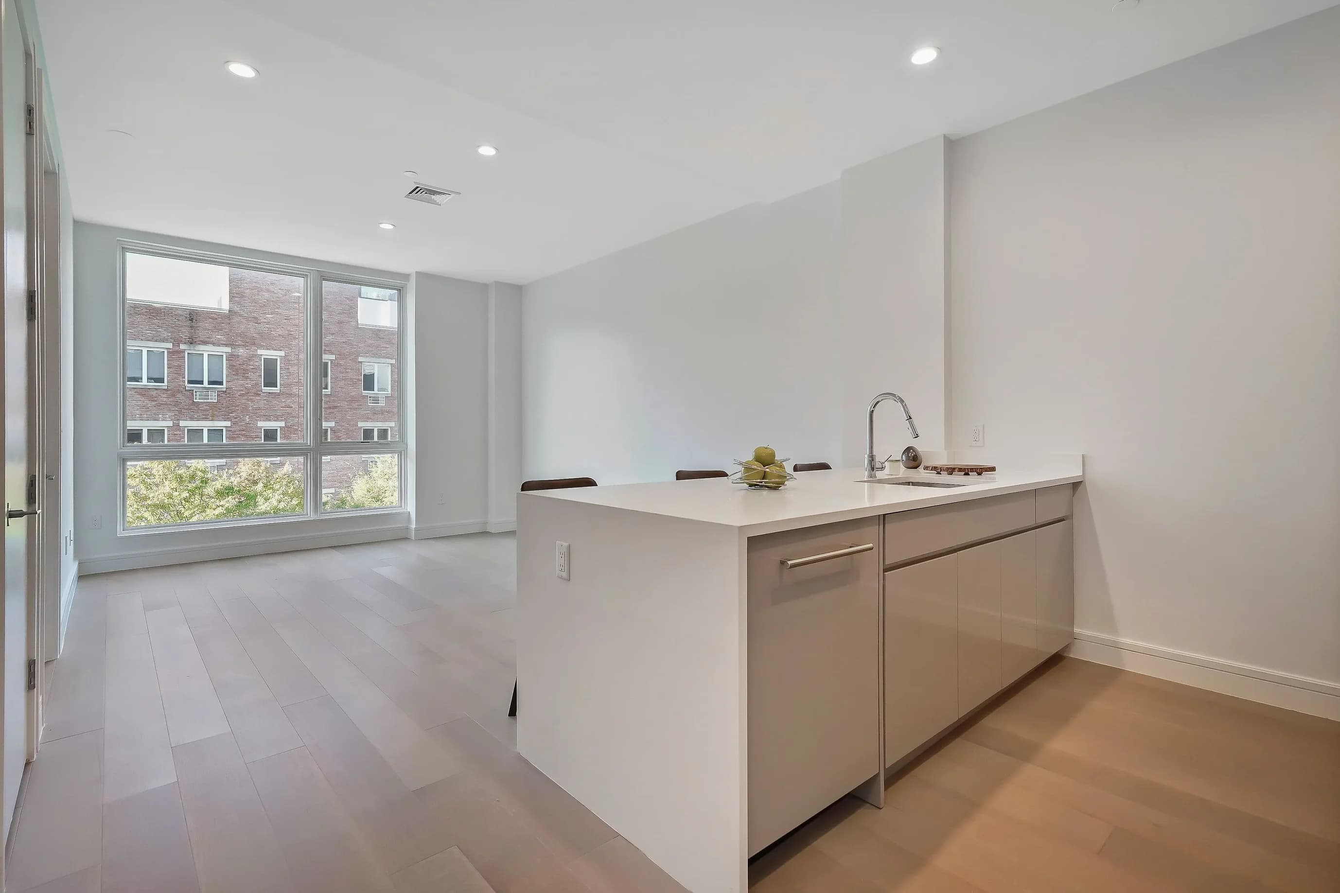 695 6 Avenue #3E, Brooklyn, NY 11215 apartment_dining_room 1