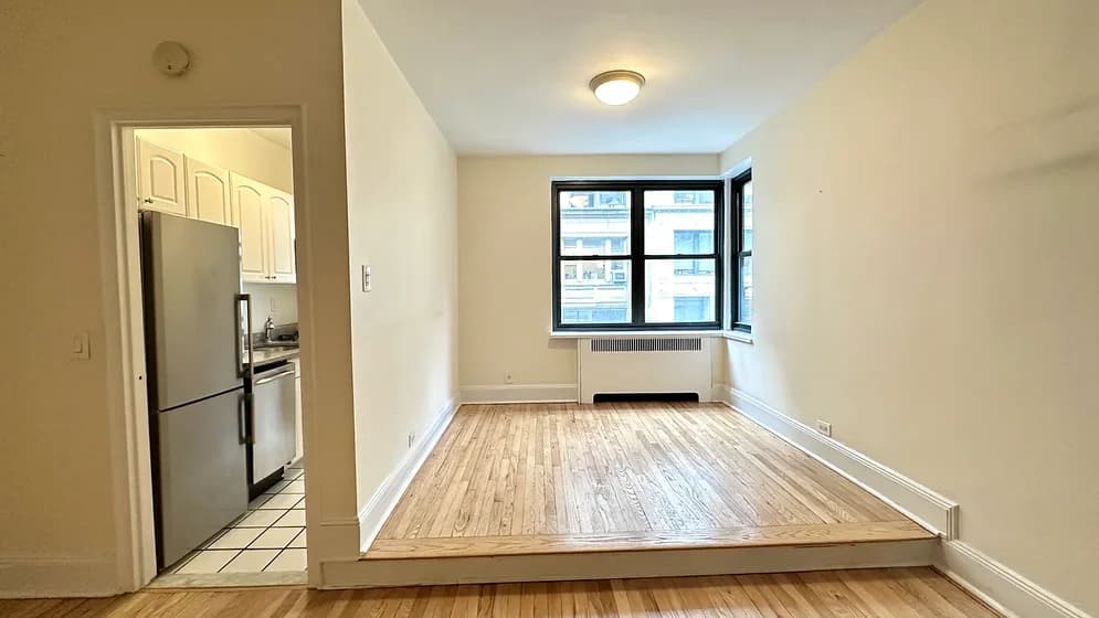 124 East 24 Street #2g, Manhattan, NY 10010 apartment_bedroom_room 1