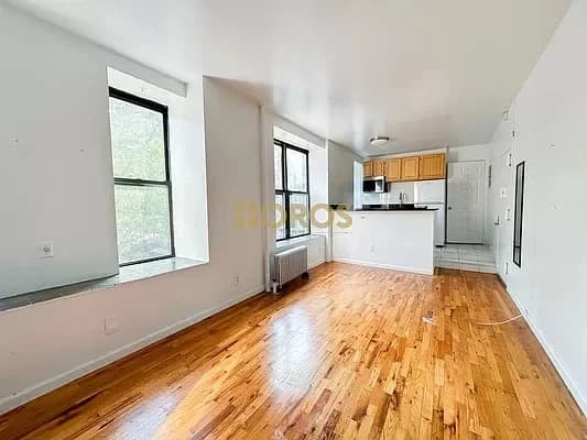 262 E 2 St #2C, Manhattan, NY 10009