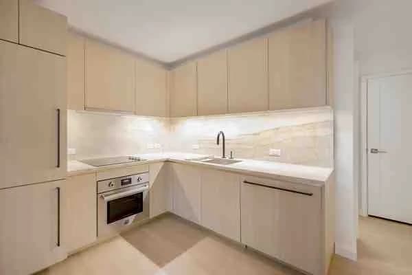 250 West 19 Street #06M, Manhattan, NY 10011 1