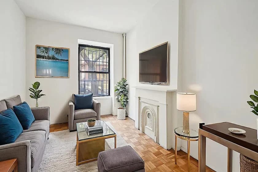 325 East 89 Street #1W, Manhattan, NY 10128 1