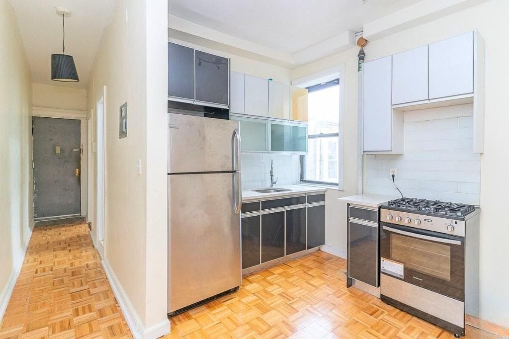 600 Park Place #16, Brooklyn, NY 11238