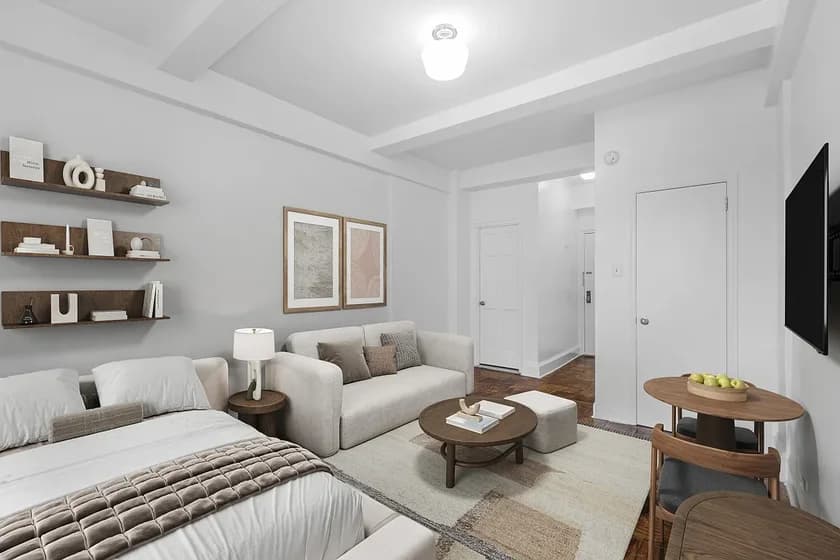 160 West 71 Street #10K, Manhattan, NY 10023 apartment_living_room 1