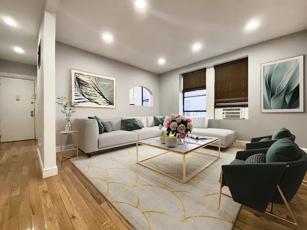 645 West 160 Street #1B, Manhattan, NY 10032 apartment_living_room 1