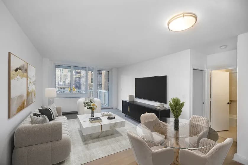 424 W End Ave #1804, Manhattan, NY 10024 apartment_living_room 1