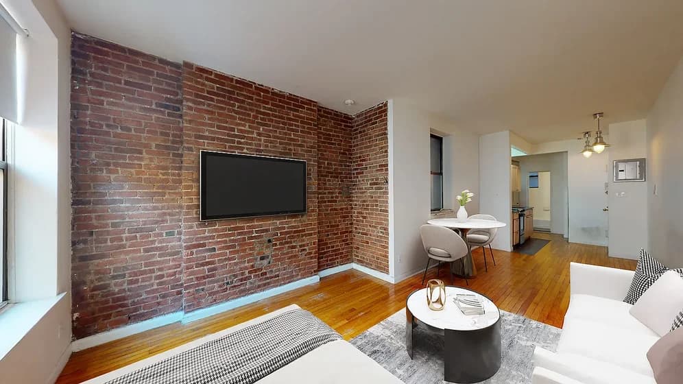 246 West 22 Street #10, Manhattan, NY 10011 apartment_living_room 1