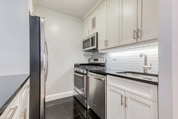 155W West 68 Street #433, Manhattan, NY 10023 apartment_kitchen 1