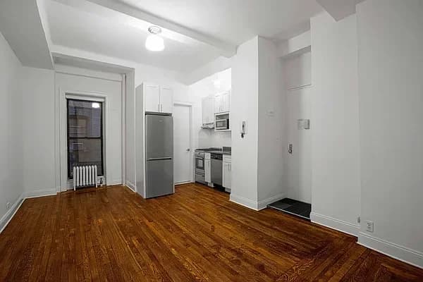 19 West 69 Street #204, Manhattan, NY 10023