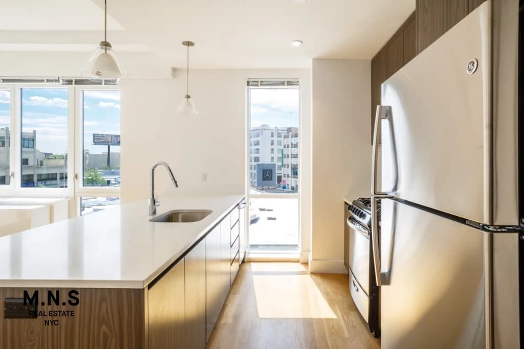 37-26 36 Street #8D, Queens, NY 11101 1