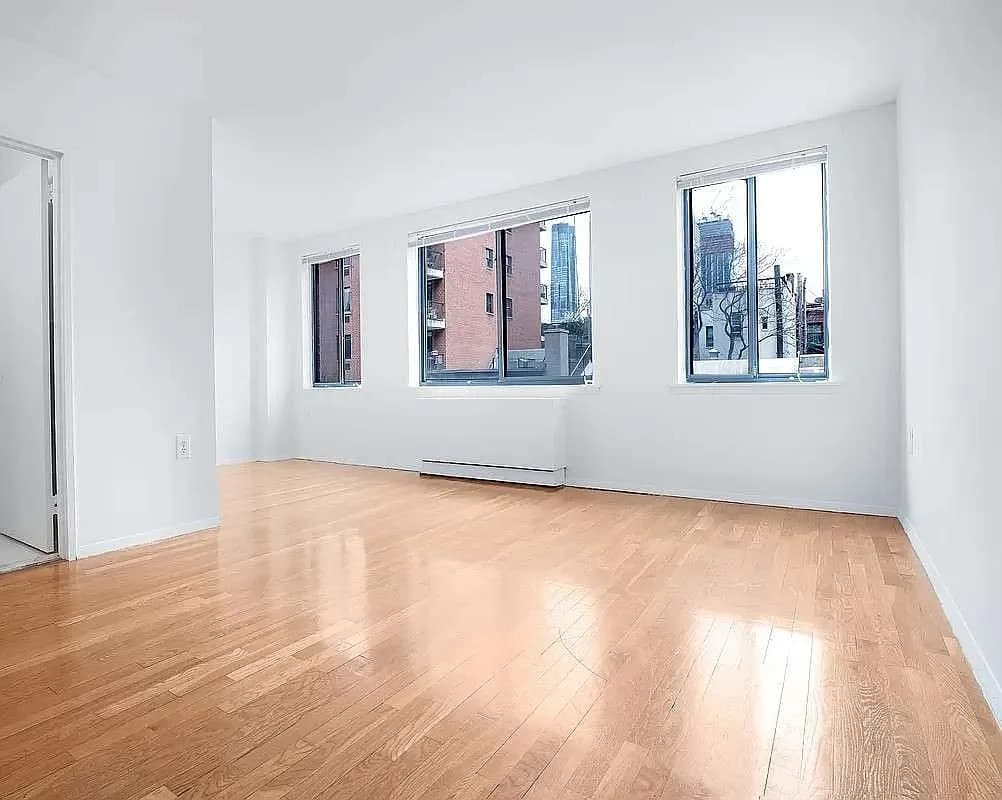 434 West 19 Street #2C, Manhattan, NY 10011 apartment_living_room 1