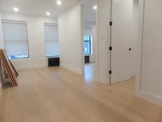 566 West 126 Street #24, Manhattan, NY 10027 apartment_living_room 1