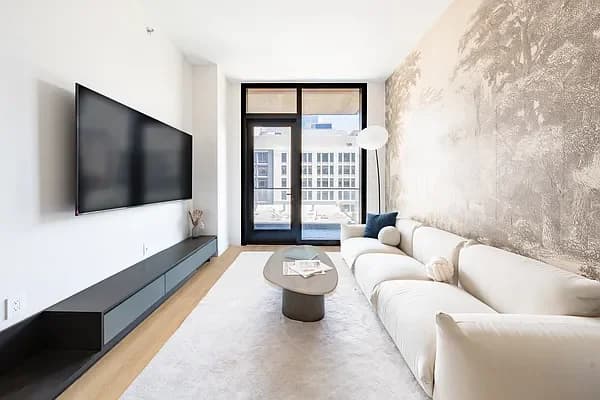 45-19 Davis Street #9H, Queens, NY 11101 apartment_living_room 1