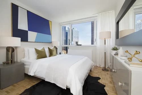 43-10 Crescent St #3708, Queens, NY 11101 - Image 1