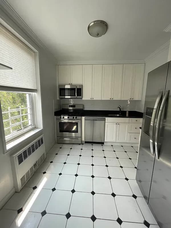 9101 Shore Road #624, Brooklyn, NY 11209 apartment_kitchen 3