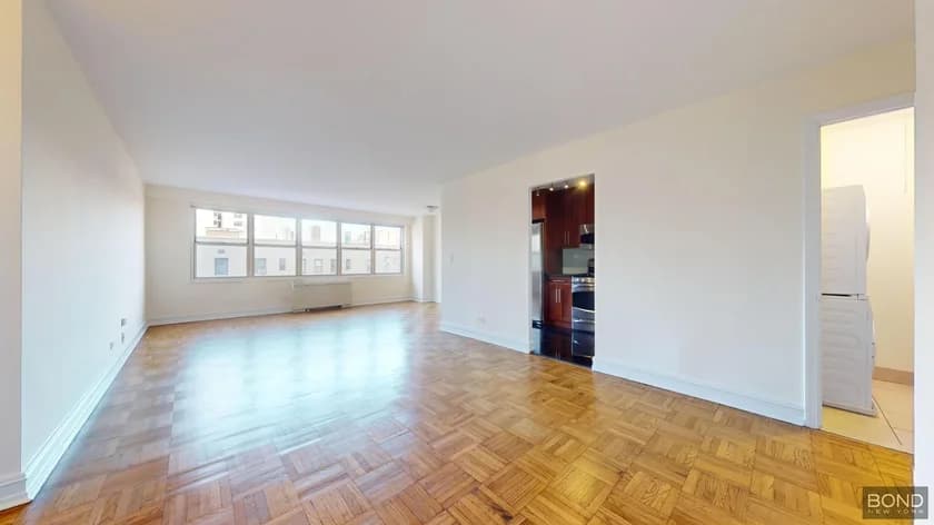 888 8 Avenue #8F, Manhattan, NY 10019