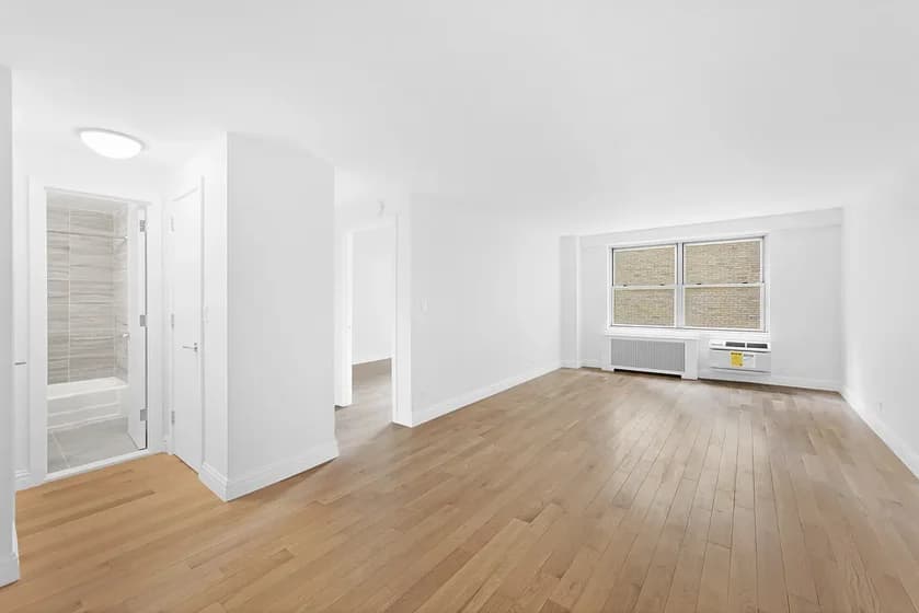 227 West 77 Street #17H, Manhattan, NY 10024 apartment_living_room 1