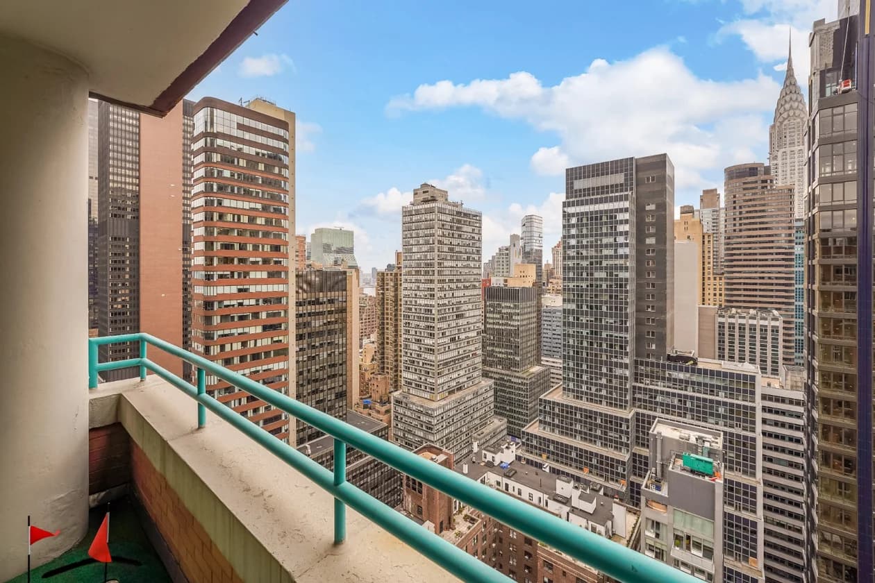145 East 48 Street #35C, Manhattan, NY 10017 1