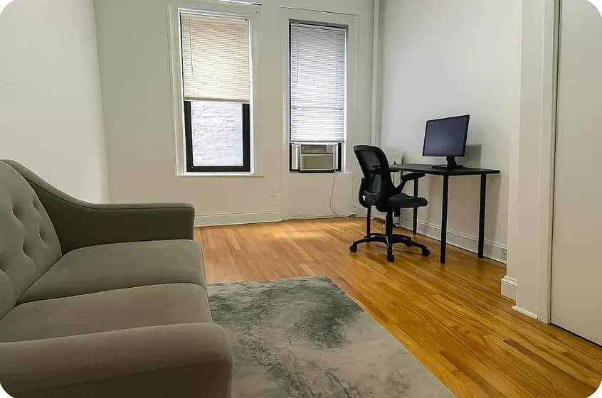 313 E 81 St #3FW, Manhattan, NY 10028 apartment_living_room 1