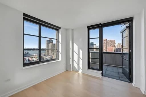 515 West 38 Street #H16, Manhattan, NY 10018