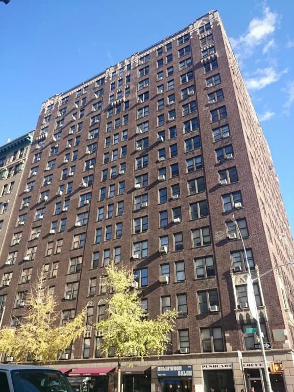 301 East 21 Street #16D, Manhattan, NY 10010 1