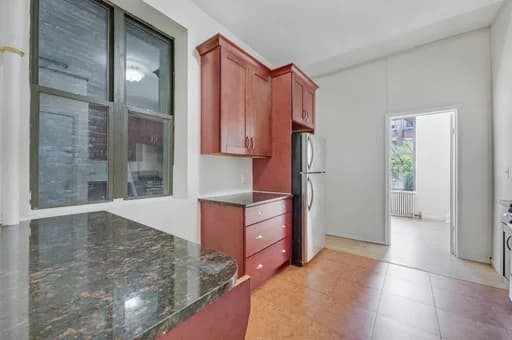 61 E 3 St #3, Manhattan, NY 10003