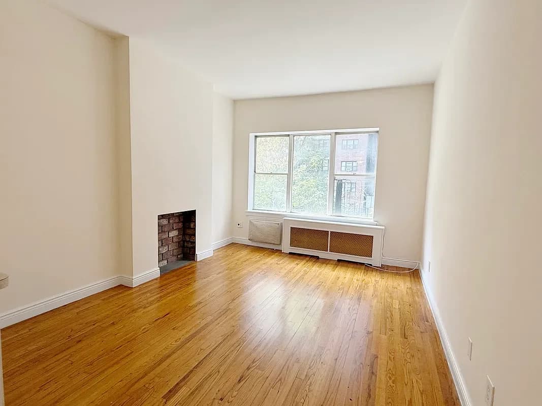 535 3 Avenue #3D, Manhattan, NY 10016 apartment_living_room 1