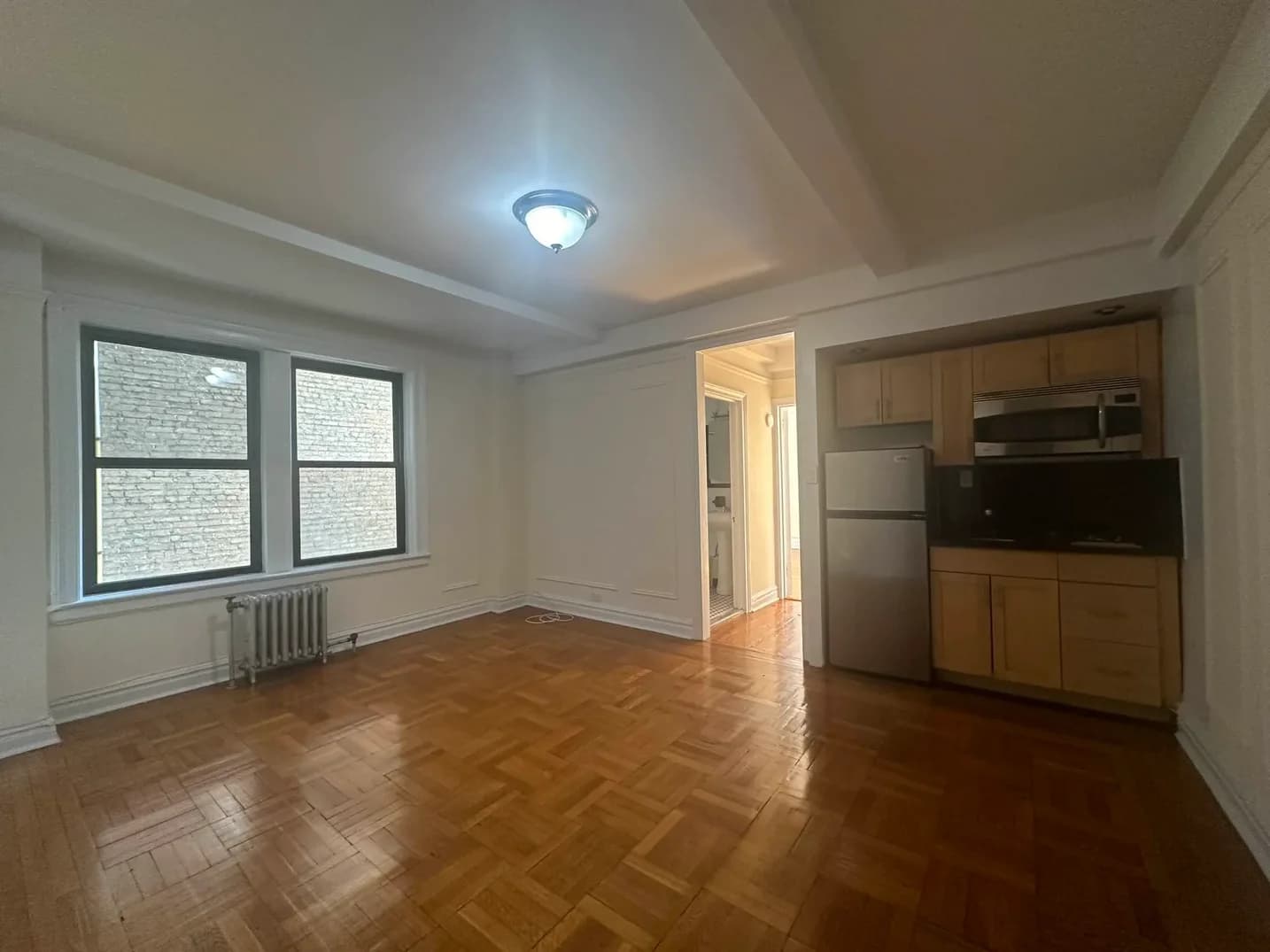 305 Lexington Avenue #7-D, Manhattan, NY 10016 apartment_living_room 1