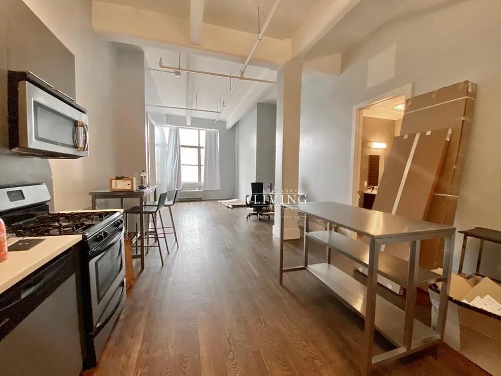 808 Driggs Avenue #5D, Brooklyn, NY 11211 1