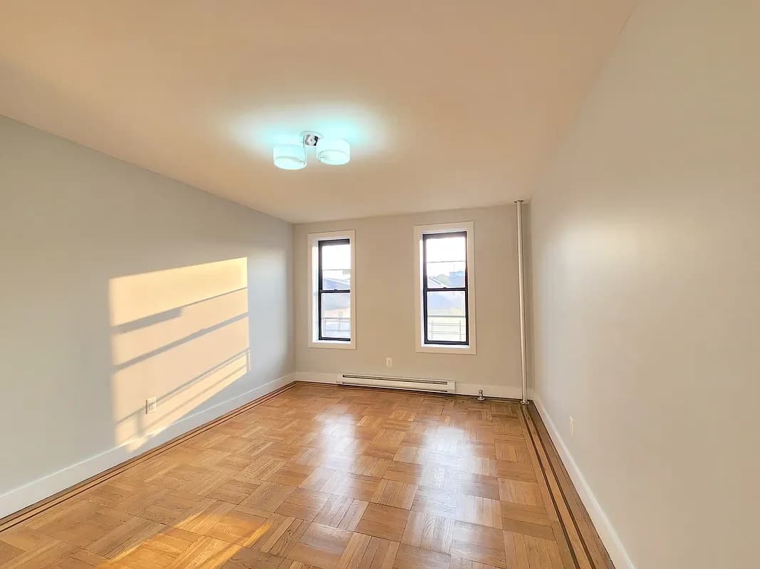 92 East 53 Street #3-E, Brooklyn, NY 11203 apartment_living_room 1