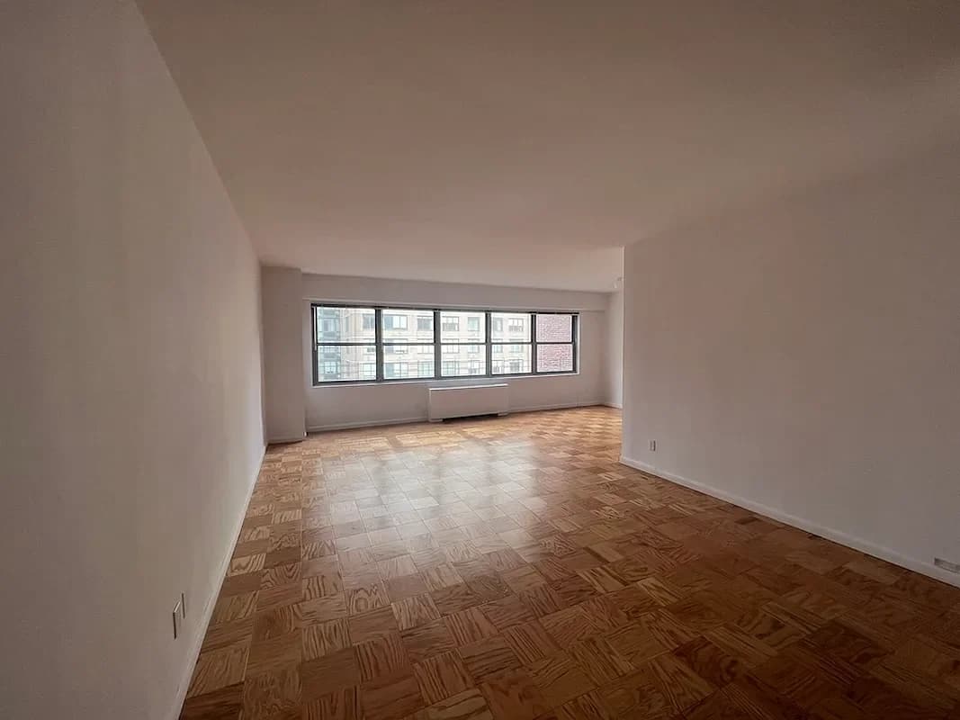 200 East 64 Street #12D, Manhattan, NY 10065 apartment_living_room 1