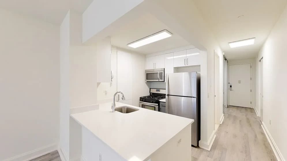 10 Hanover Square #14S, New York, NY 10005 apartment_kitchen 1