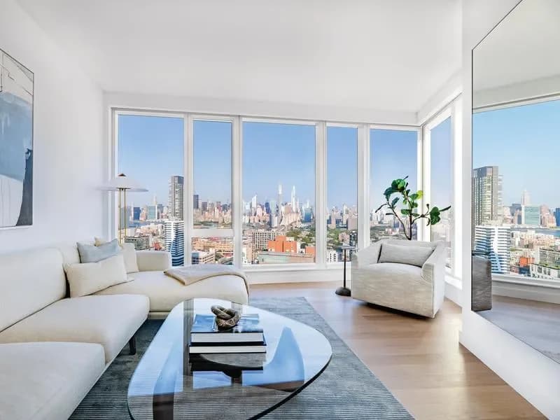 29-59 Northern Blvd #43P, Queens, NY 11101 apartment_living_room 1