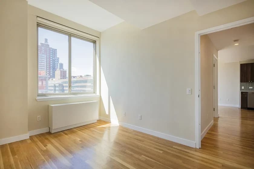 303 10 Ave #13E, Manhattan, NY 10001 apartment_living_room 1