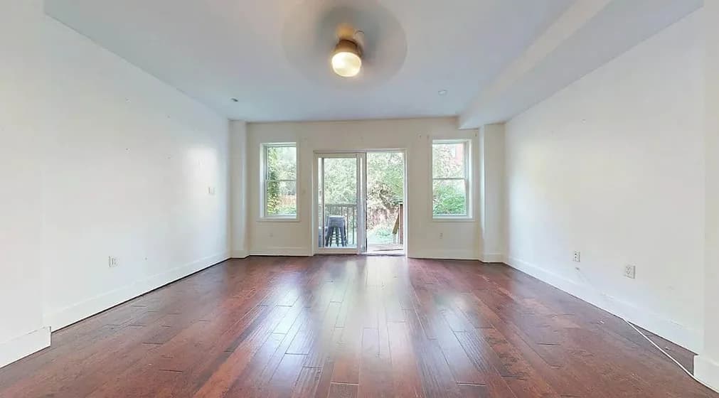 145 West 118 Street #G, Manhattan, NY 10026 apartment_living_room 1