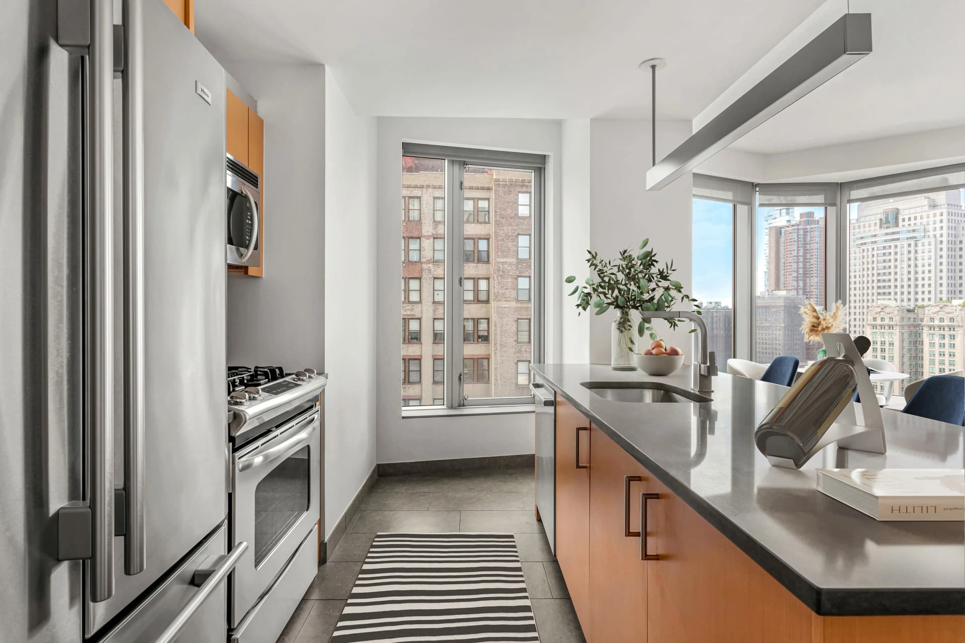 8 Spruce St #48N, New York, NY 10038 1