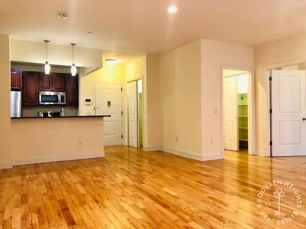 101 Clinton Street #2D, Brooklyn, NY 11201 1