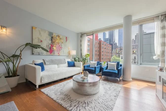 425 West 53 Street #701, Manhattan, NY 10019