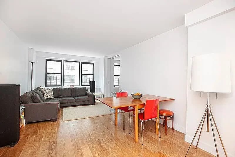 220 East 54 Street #4C, Manhattan, NY 10022 apartment_living_room 1