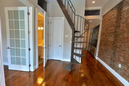 202 East 13 Street #5, Manhattan, NY 10003