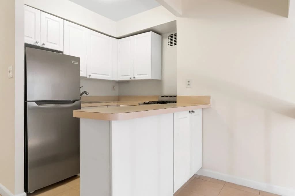 210 East 22 Street #1L, Manhattan, NY 10010 1