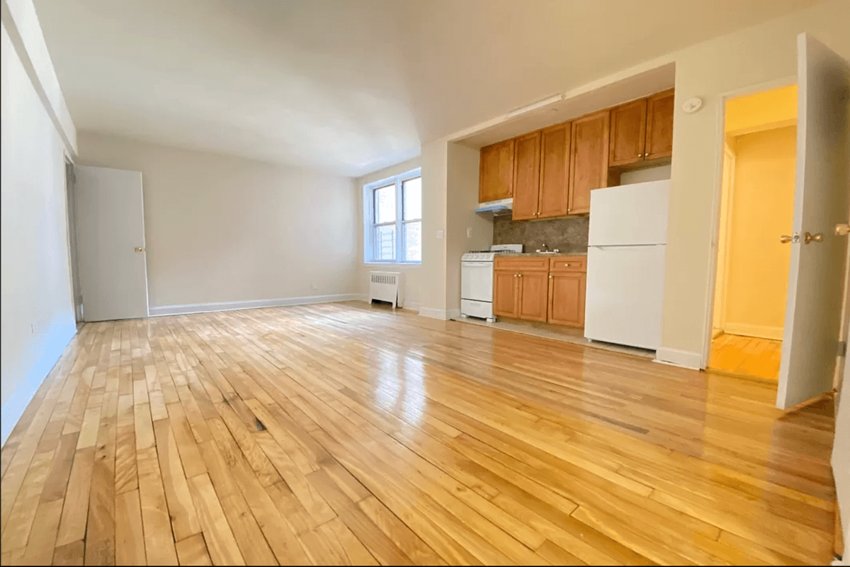 143-16 Barclay Avenue #1C, Queens, NY 11355
