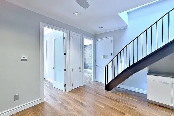 941 2 Avenue #5, Manhattan, NY 10022 common_area_interior 1