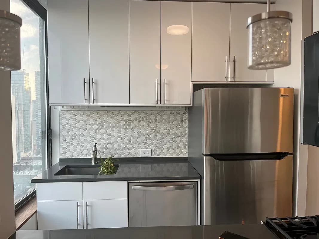 300 East 93 Street #31D, Manhattan, NY 10128 apartment_kitchen 1