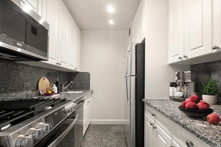 445 East 91 Street #32F, Manhattan, NY 10128 apartment_kitchen 1