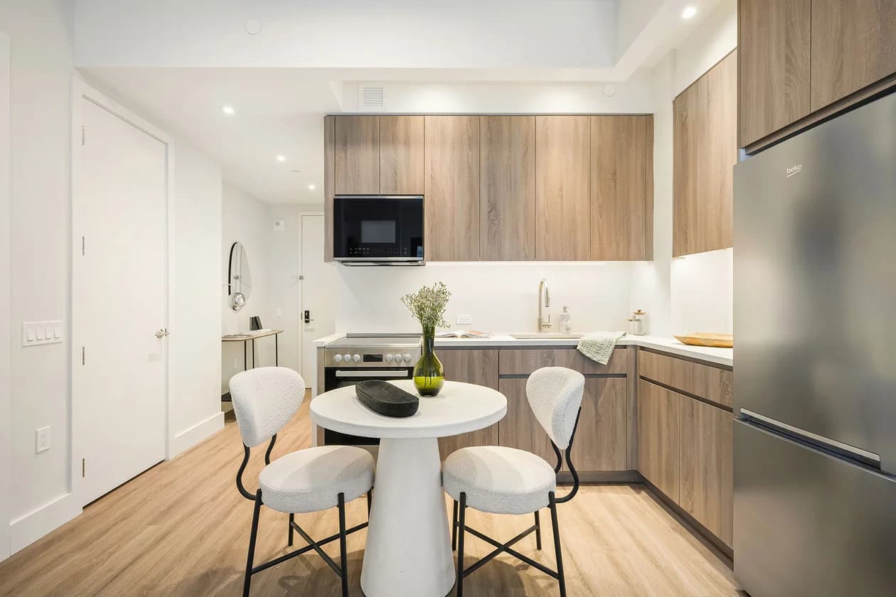 23 Rockwell Place #5D, Brooklyn, NY 11217 1