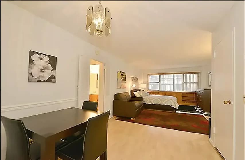 215 East 27 Street #207-2C, Manhattan, NY 10016 apartment_living_room 1