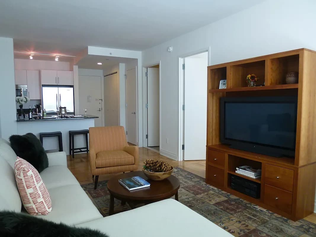 1510 Lexington Avenue #8H, Manhattan, NY 10029 apartment_living_room 1