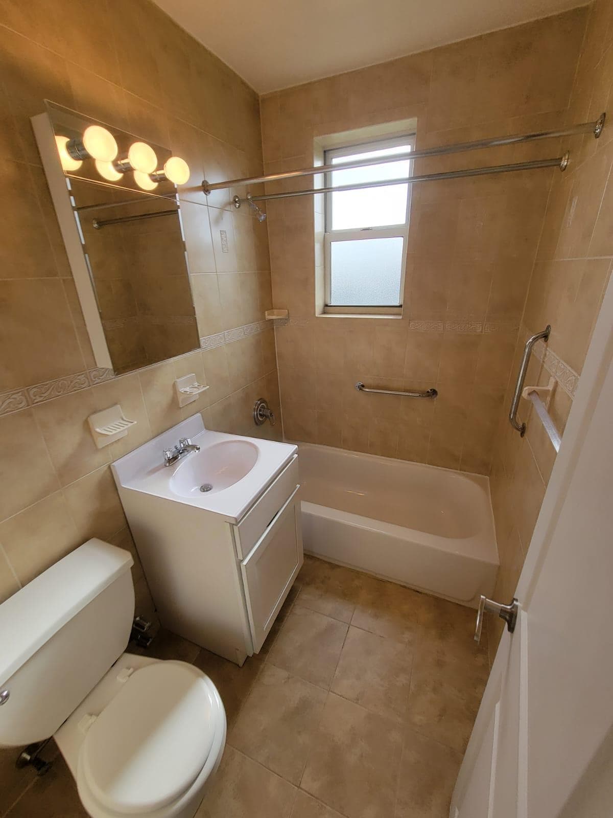 2632 West 2 Street #3E, Brooklyn, NY 11223 100